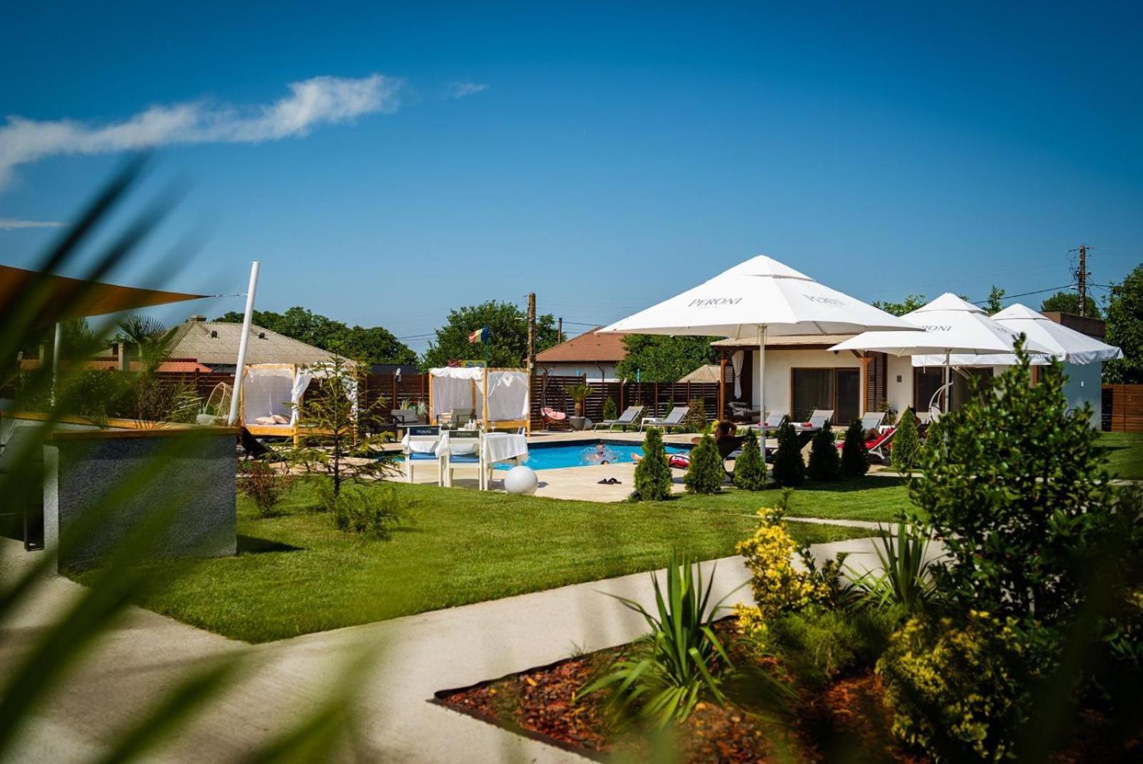 Havana Resort Murighiol Bagian luar foto